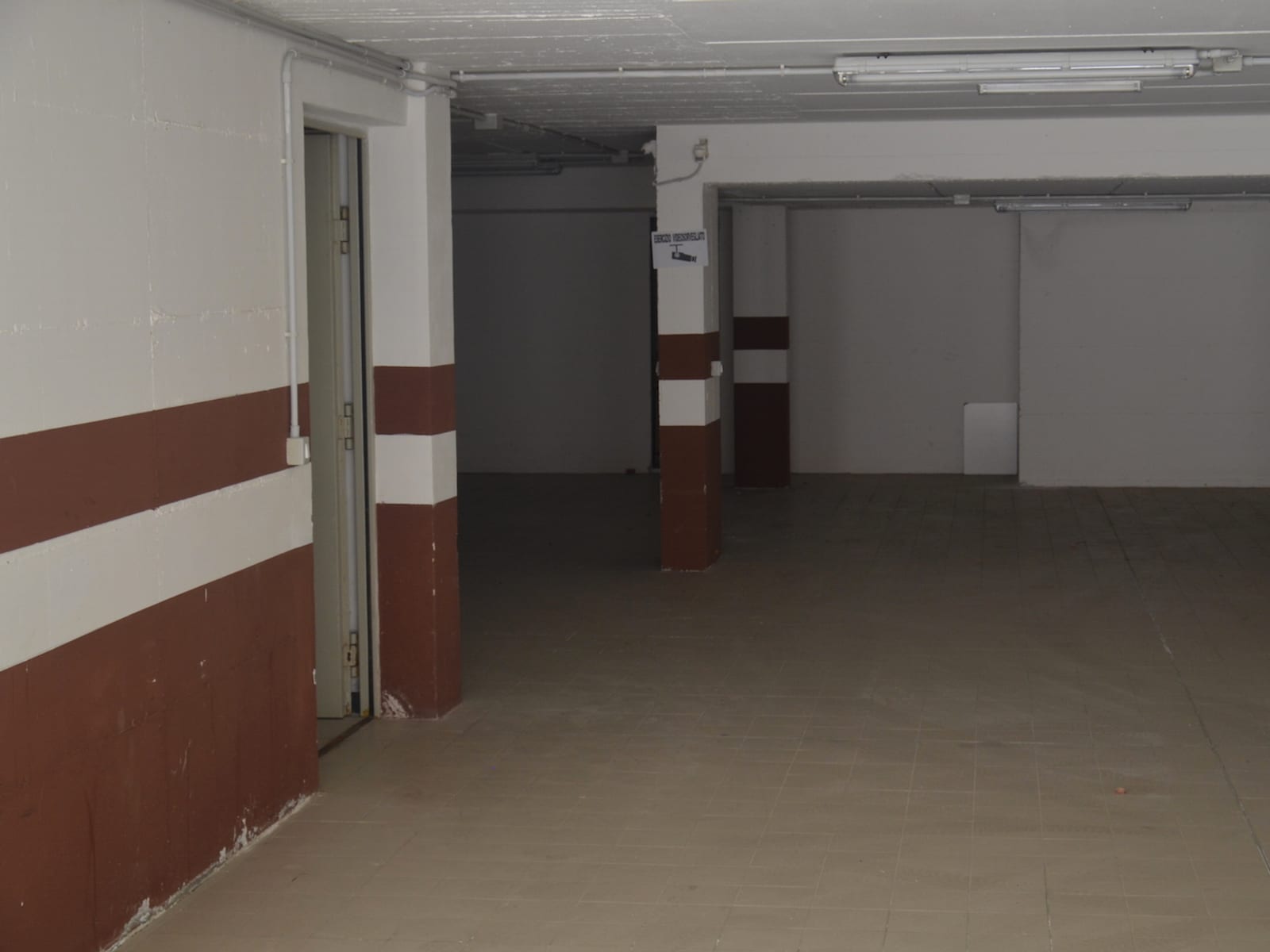 Garagenstellplätze der Villa Casa Marina