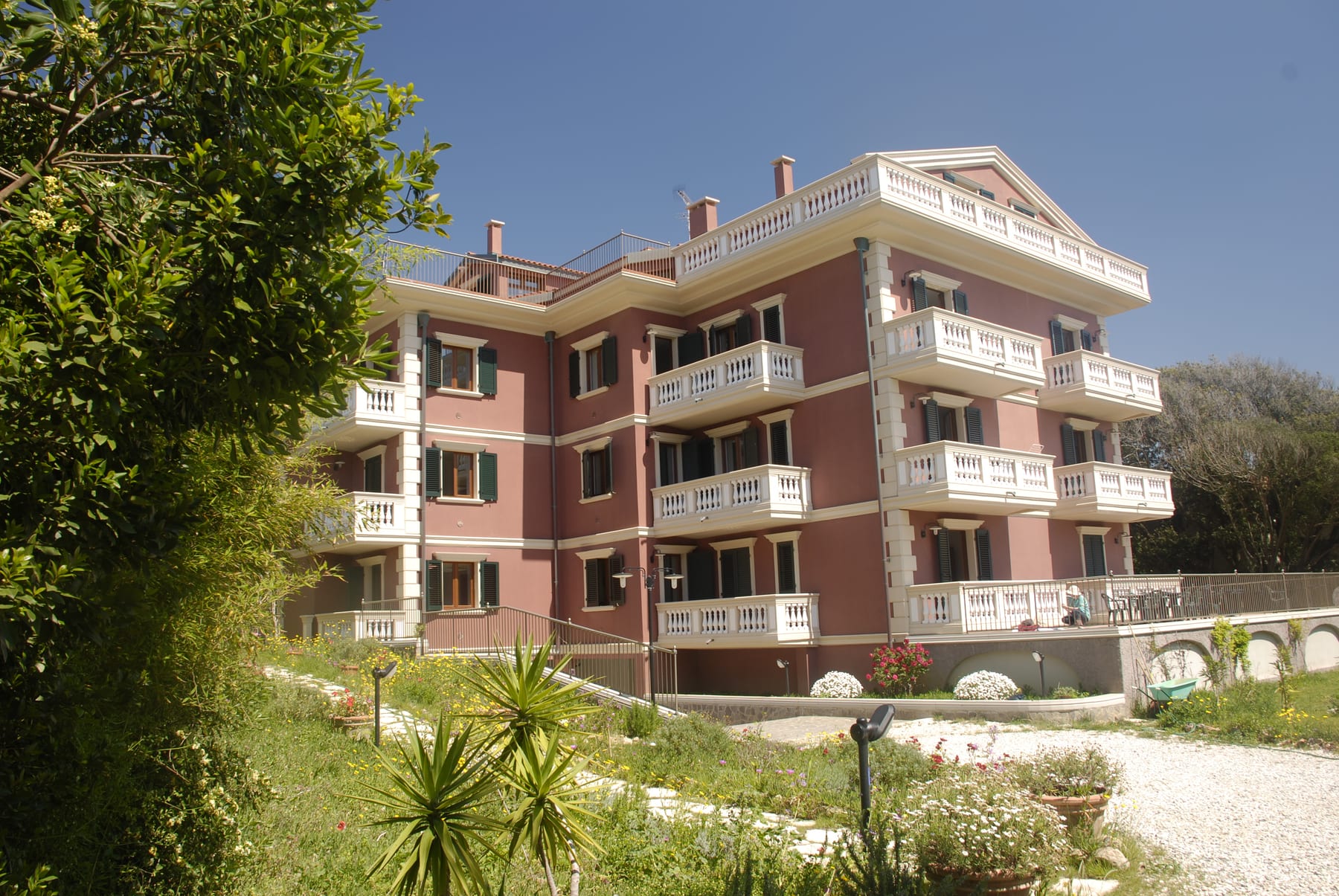 Villa Casa Marina and garden